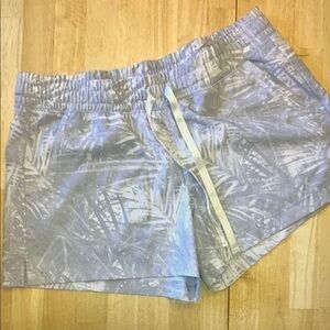 Women's Gray Patterned Shorts